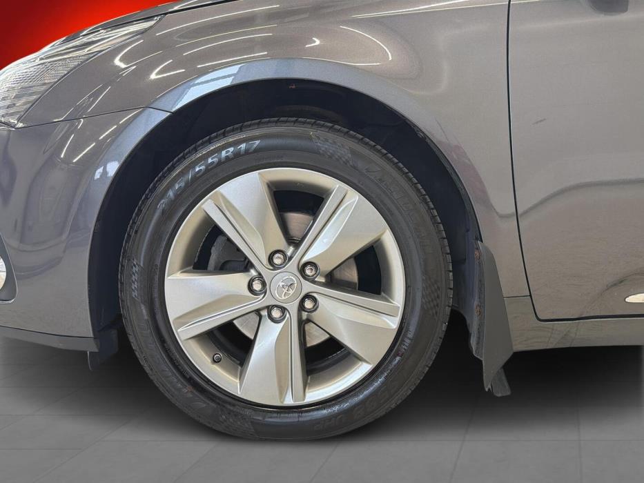 TOYOTA Avensis 2014