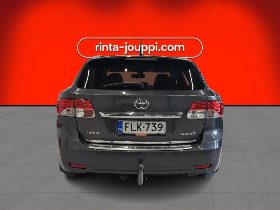TOYOTA Avensis 2014