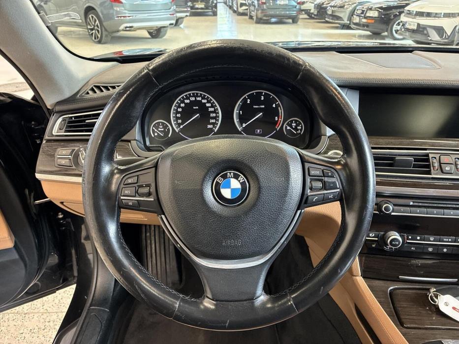 BMW 730 2009