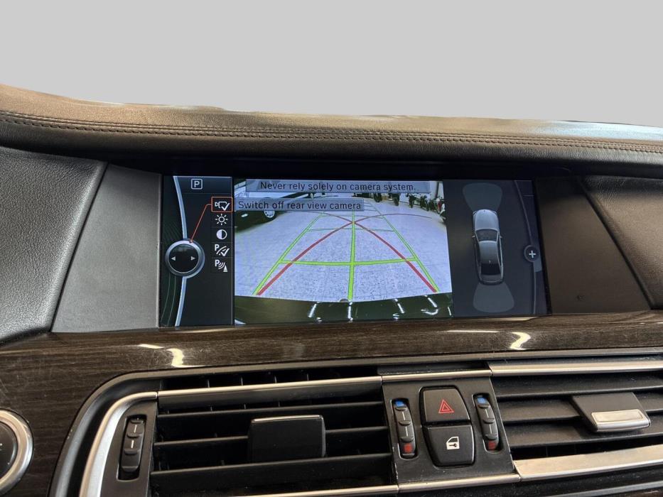 BMW 730 2009
