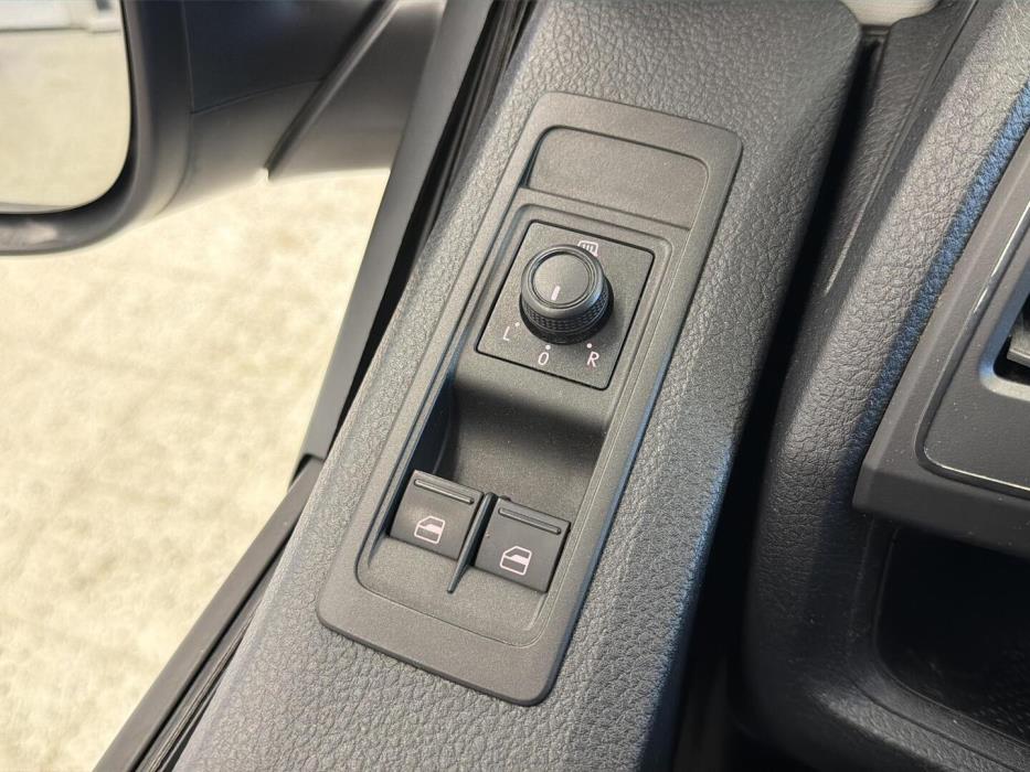 VOLKSWAGEN Transporter 2017