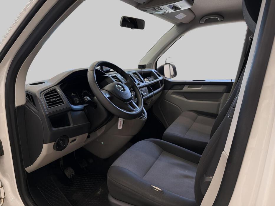 VOLKSWAGEN Transporter 2017