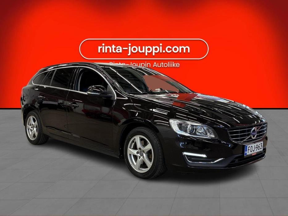 VOLVO V60 2015