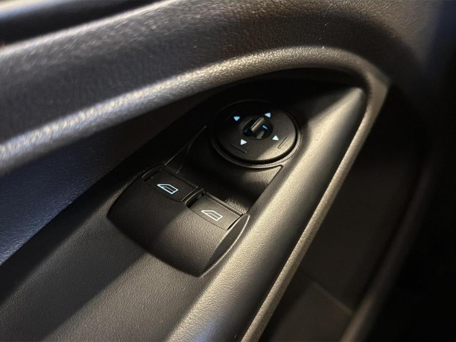 FORD TRANSIT CONNECT 2021