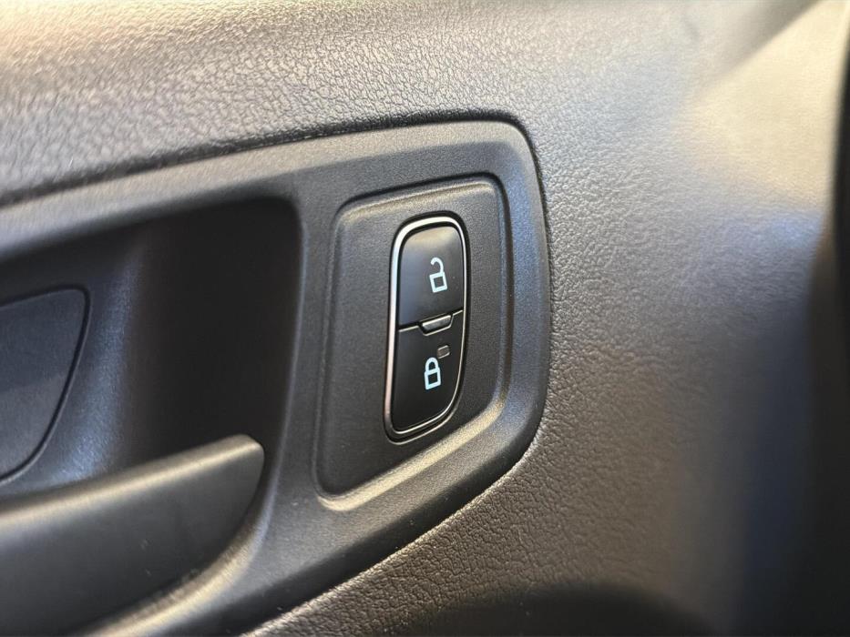 FORD TRANSIT CONNECT 2021