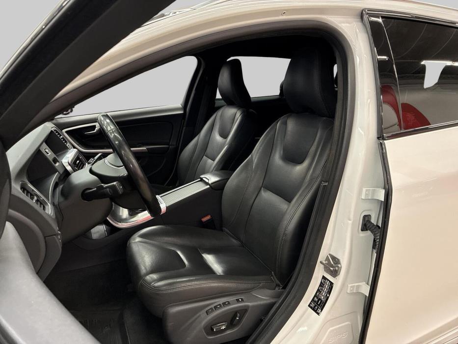 VOLVO V60 Cross Country 2018