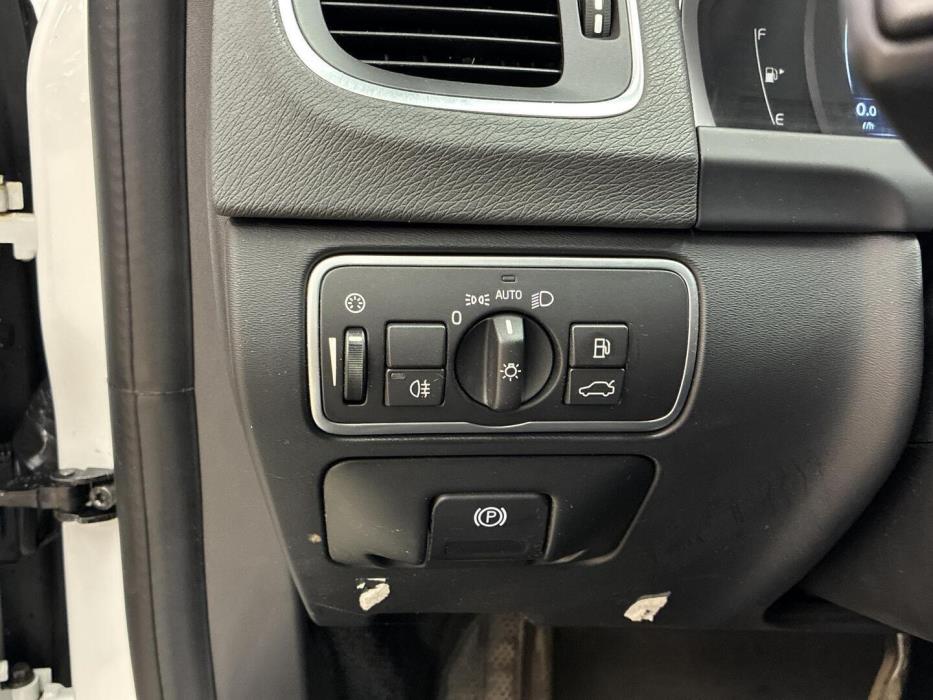 VOLVO V60 Cross Country 2018