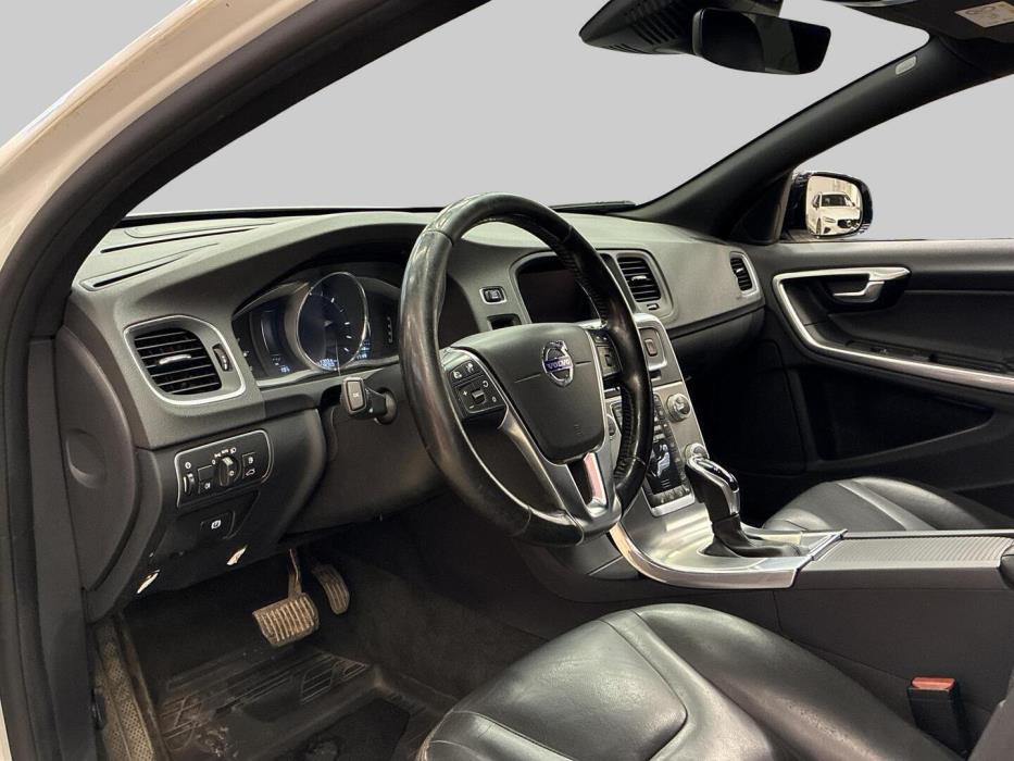 VOLVO V60 Cross Country 2018