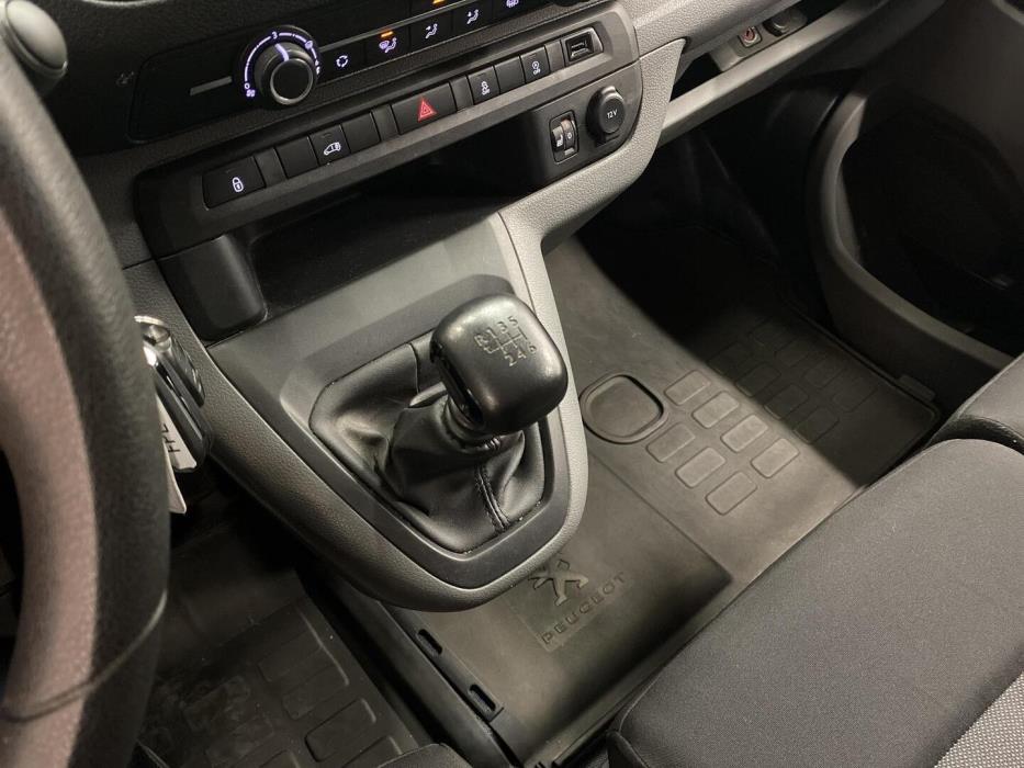 PEUGEOT Expert 2022