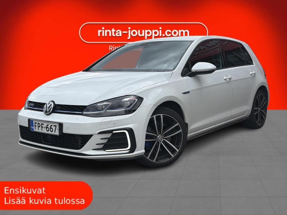VOLKSWAGEN Golf 2020