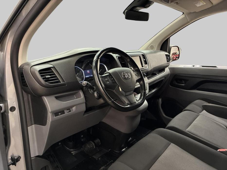 TOYOTA Proace 2022