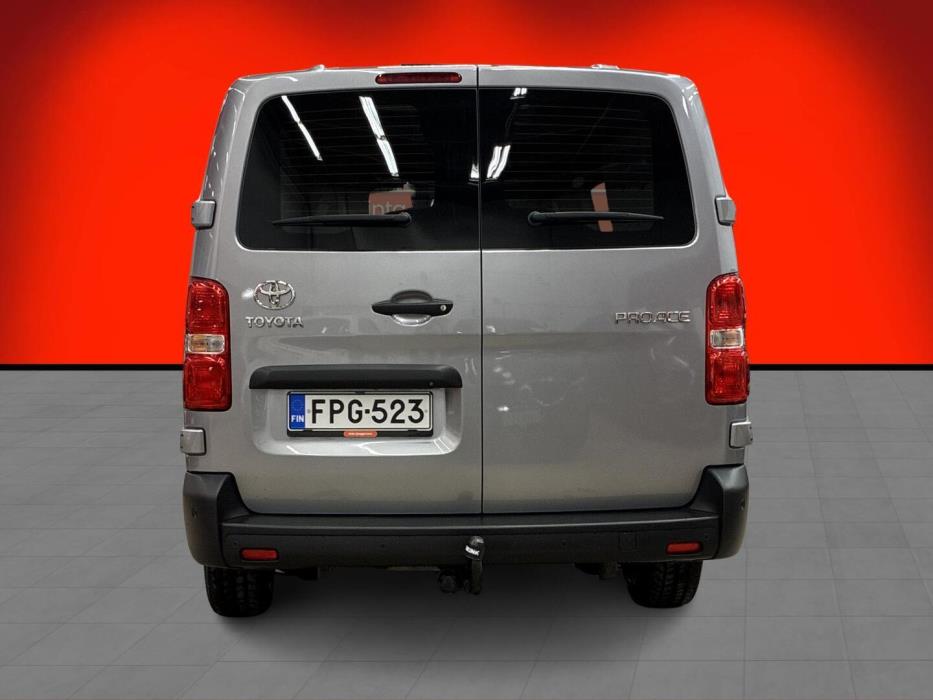 TOYOTA Proace 2022