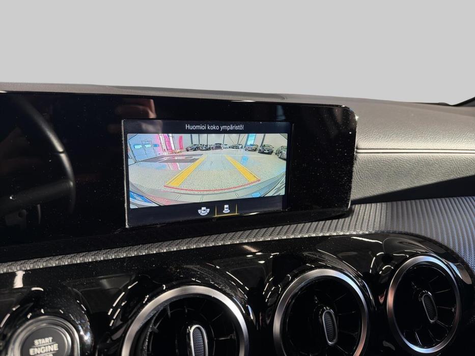 MERCEDES-BENZ A 2020