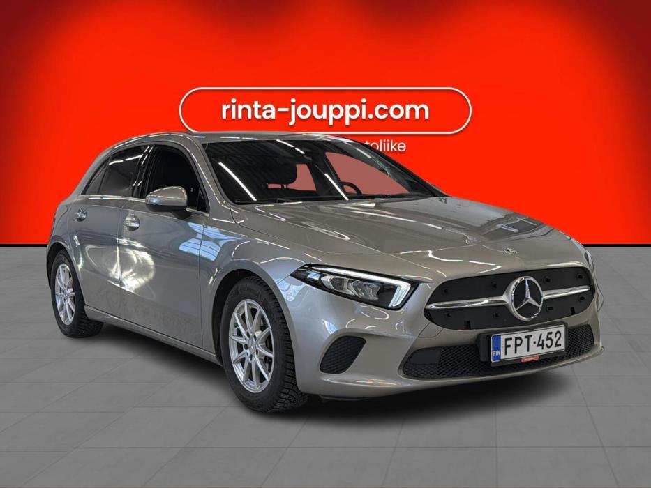 MERCEDES-BENZ A 2020