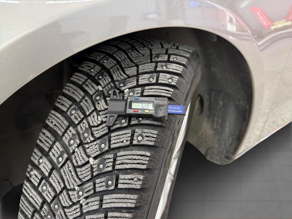 MERCEDES-BENZ A 2020