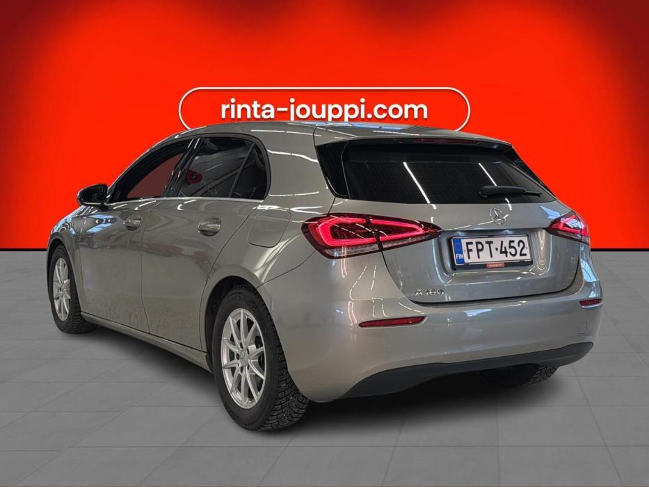 MERCEDES-BENZ A 2020