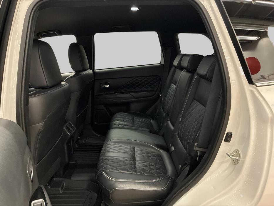 MITSUBISHI Outlander PHEV 2019