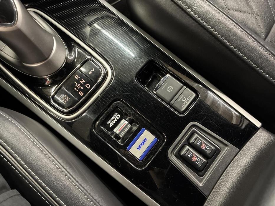 MITSUBISHI Outlander PHEV 2019