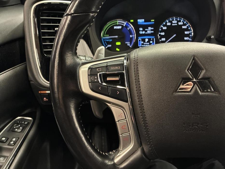 MITSUBISHI Outlander PHEV 2019