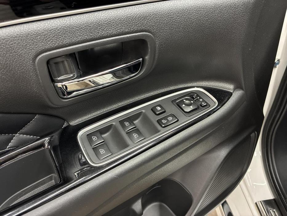 MITSUBISHI Outlander PHEV 2019