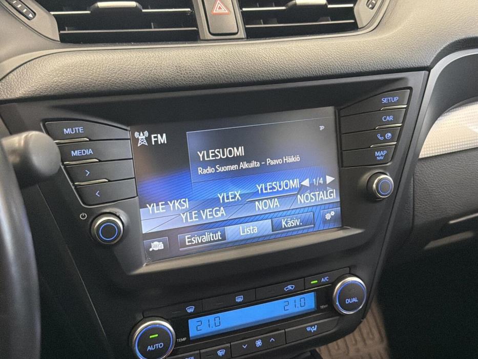 TOYOTA AVENSIS 2017