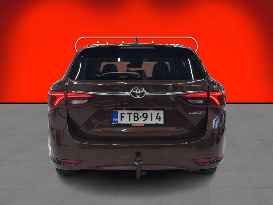 TOYOTA AVENSIS 2017