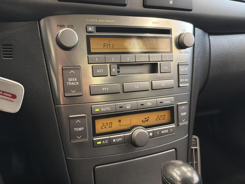 TOYOTA Avensis 2005