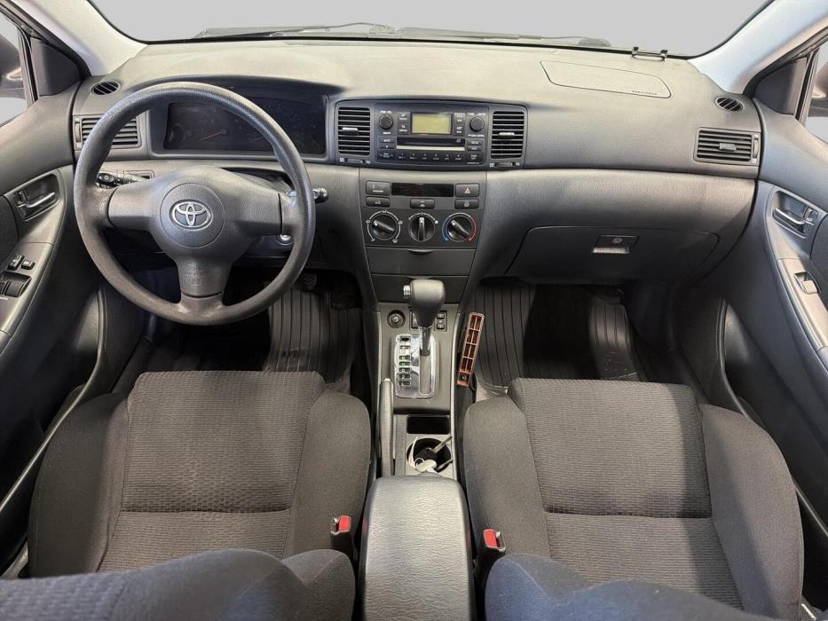 TOYOTA Corolla 2005