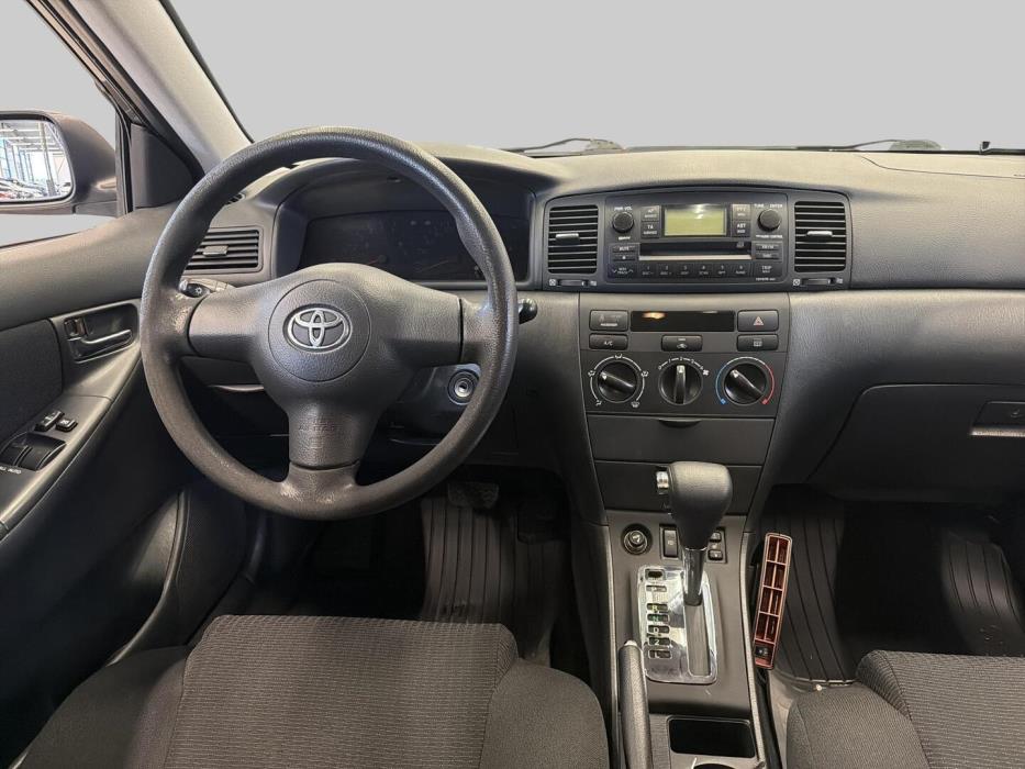 TOYOTA Corolla 2005