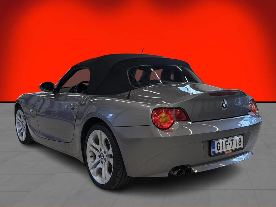 BMW Z4 2003