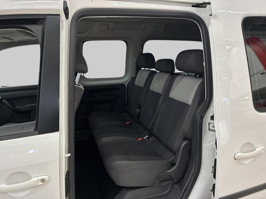 VOLKSWAGEN Caddy Maxi 2011