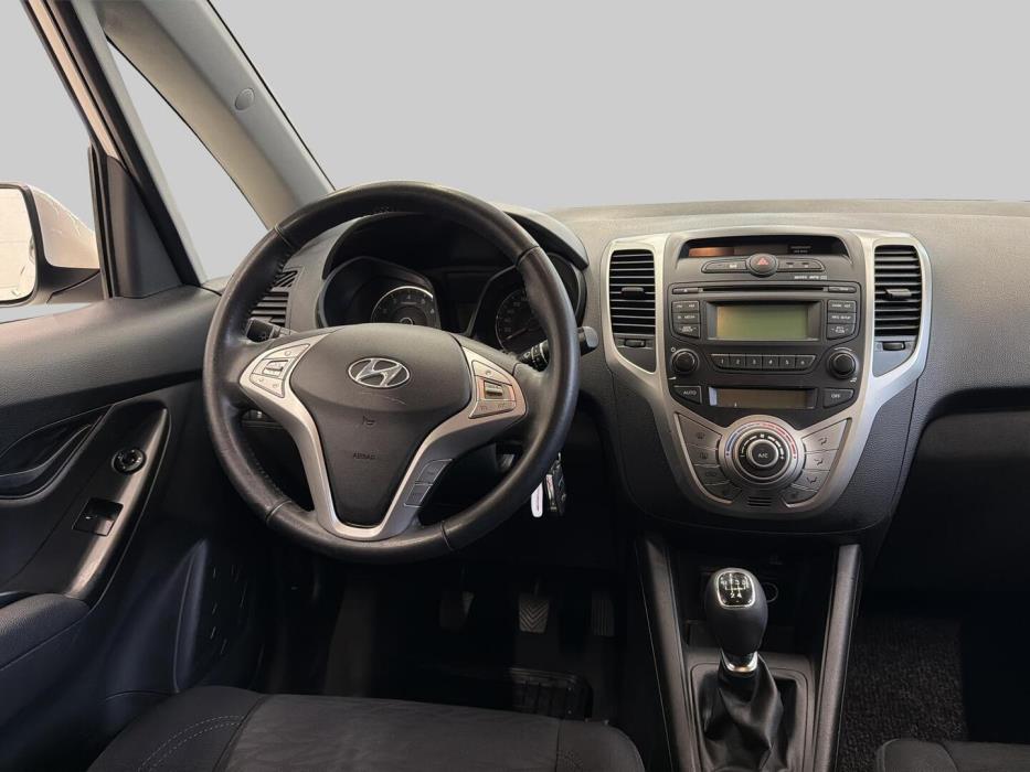 HYUNDAI ix20 2012
