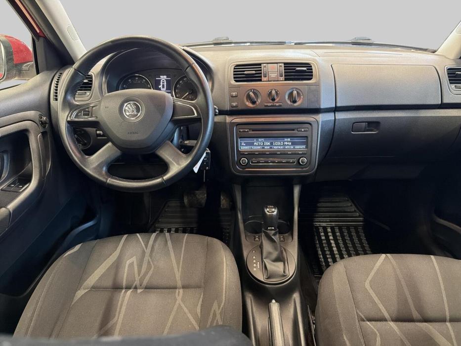 SKODA Fabia 2013
