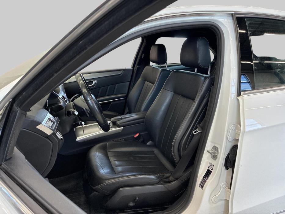 MERCEDES-BENZ E 2016