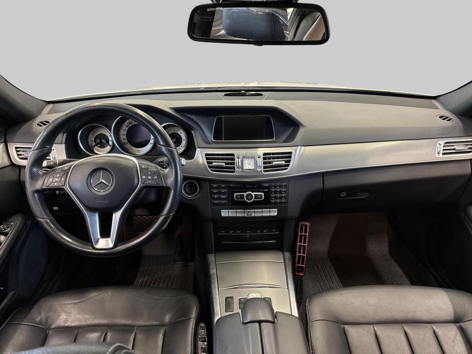 MERCEDES-BENZ E 2016