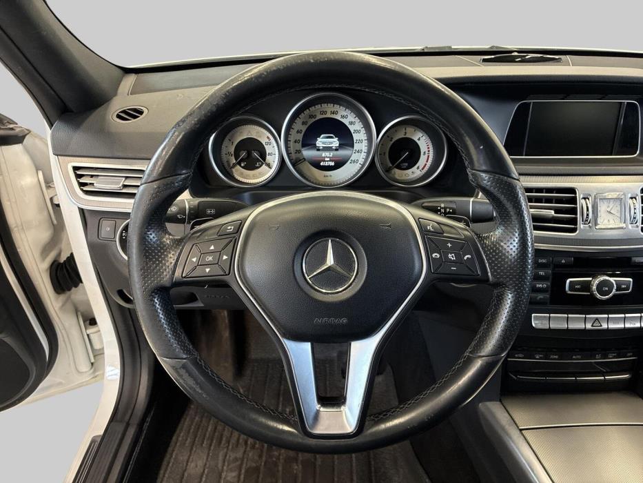 MERCEDES-BENZ E 2016
