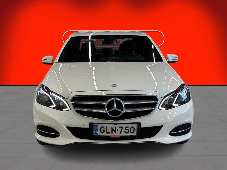 MERCEDES-BENZ E 2016