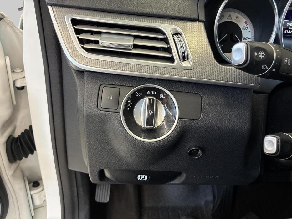 MERCEDES-BENZ E 2016