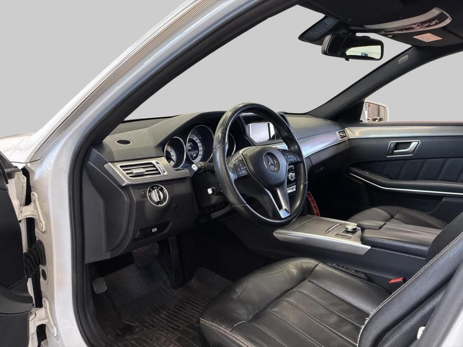 MERCEDES-BENZ E 2016
