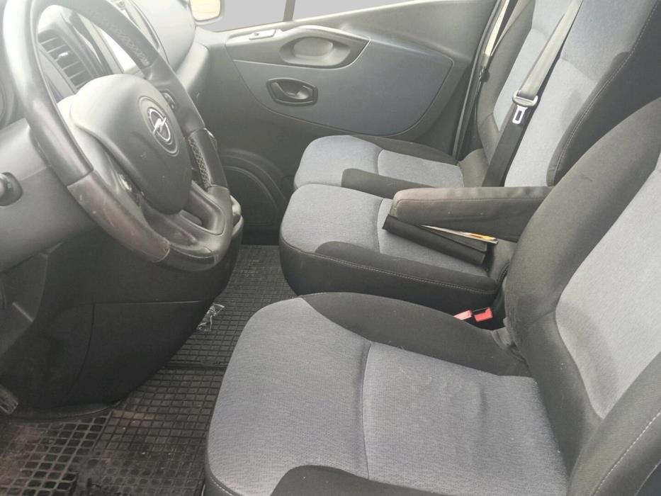 OPEL Vivaro 2016