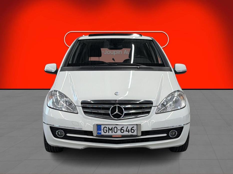 MERCEDES-BENZ A 2010