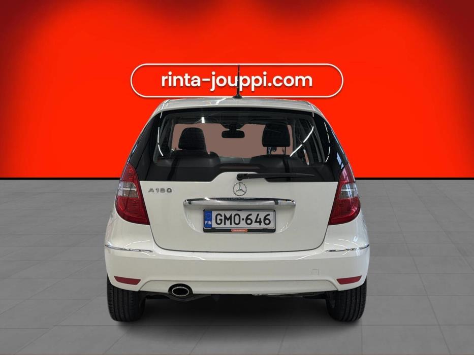 MERCEDES-BENZ A 2010