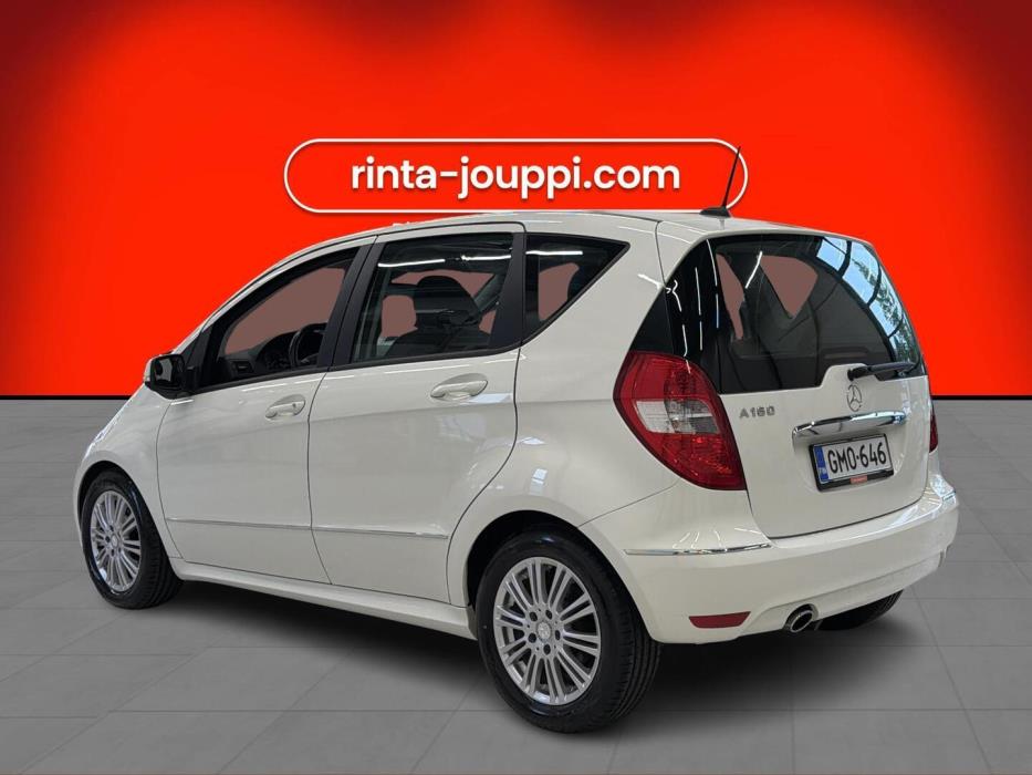 MERCEDES-BENZ A 2010