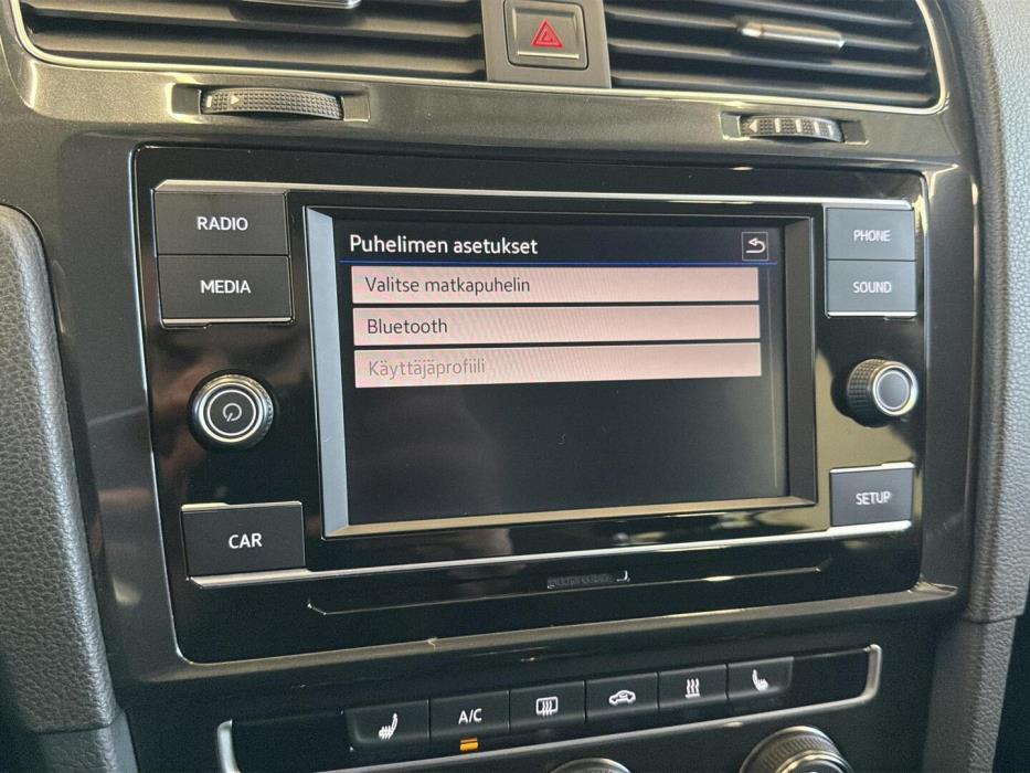 VOLKSWAGEN Golf 2018