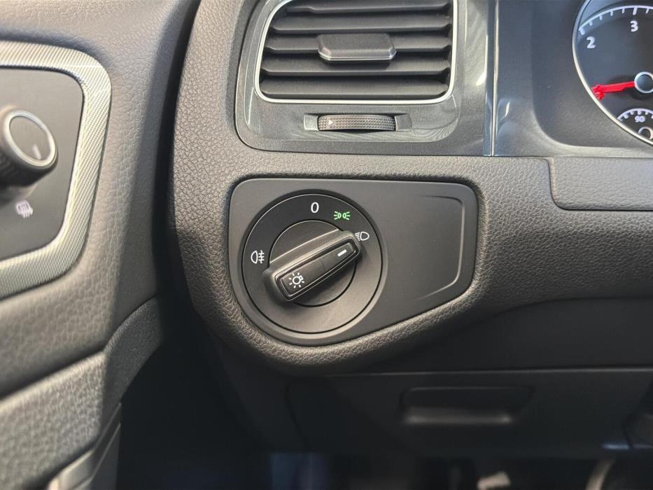 VOLKSWAGEN Golf 2018
