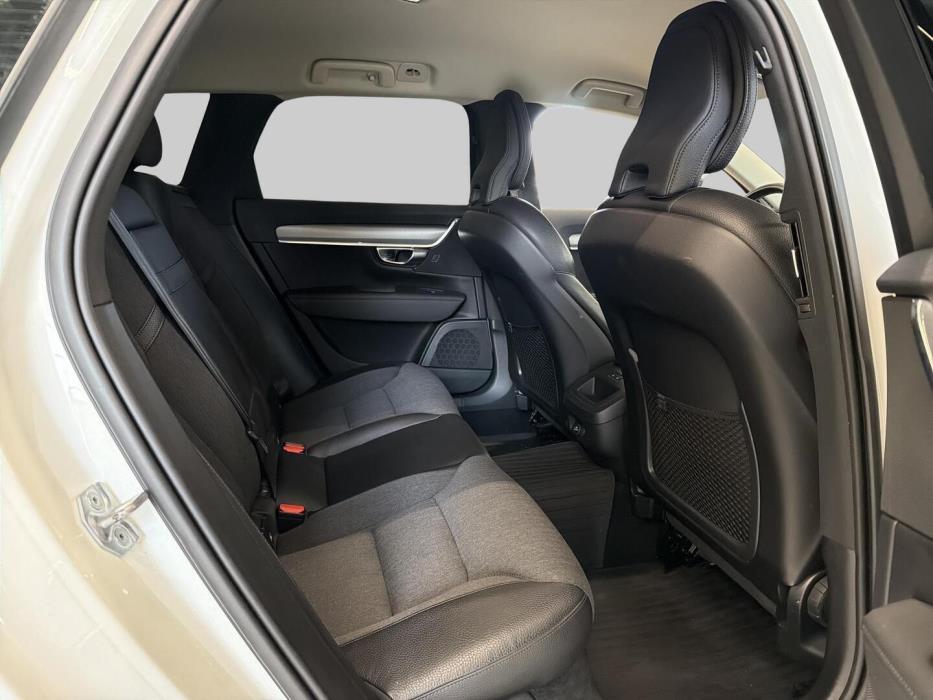 VOLVO V90 2020