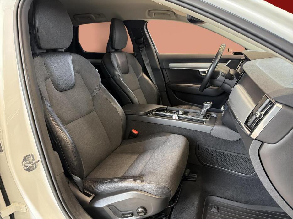 VOLVO V90 2020