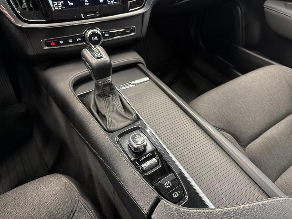 VOLVO V90 2020