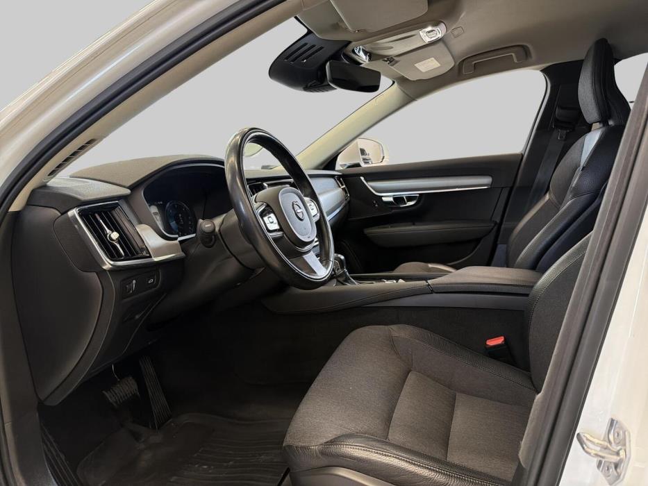VOLVO V90 2020