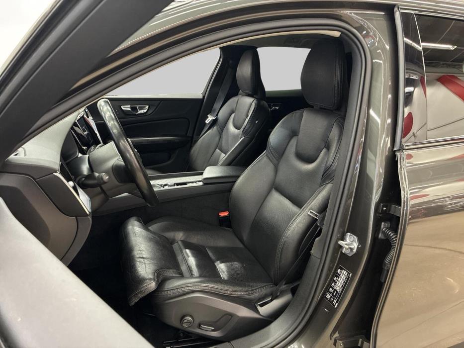 VOLVO V60 Cross Country 2020